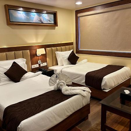 Hotel Golden Orbit Āsansol Extérieur photo