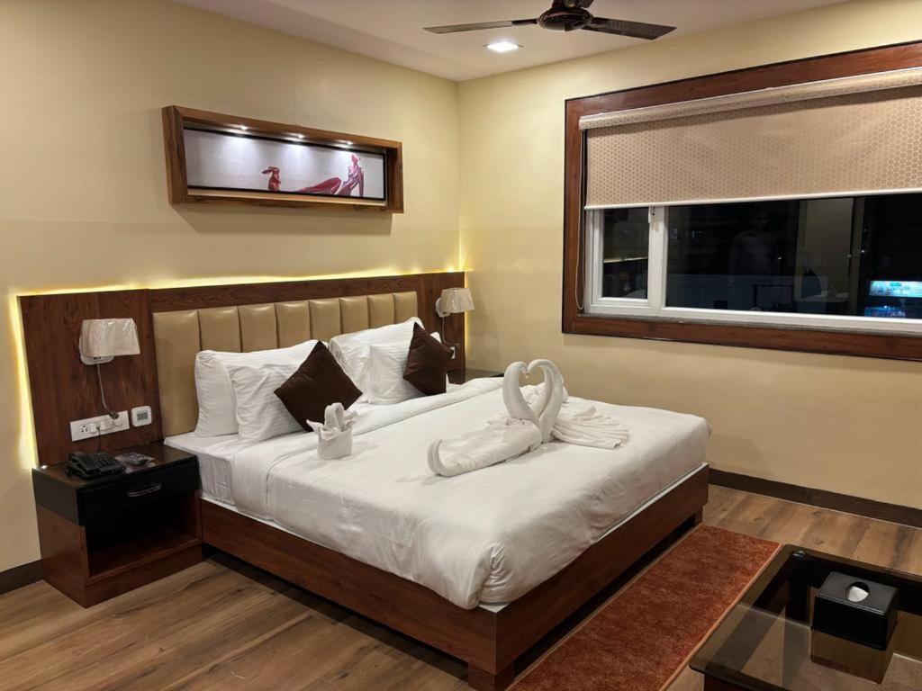 Hotel Golden Orbit Āsansol Extérieur photo