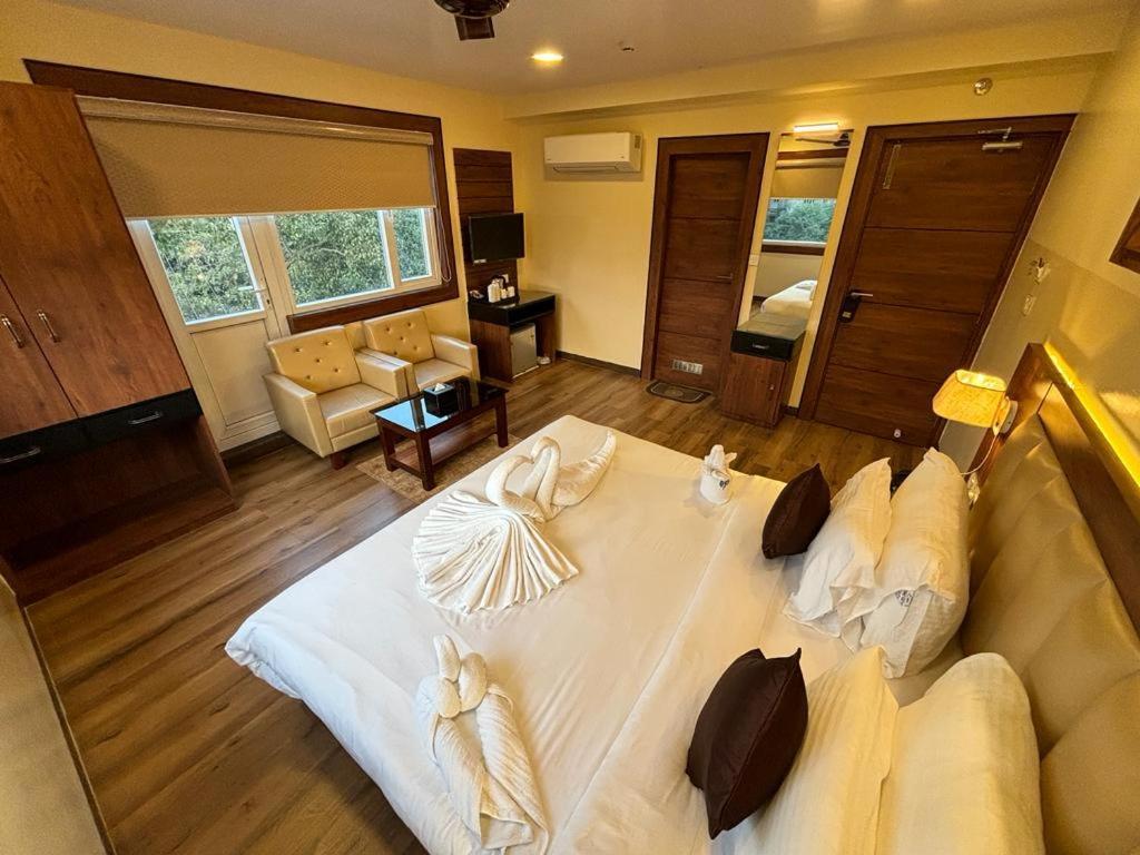 Hotel Golden Orbit Āsansol Extérieur photo